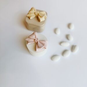 Μπομπονιέρα φιογκάκι